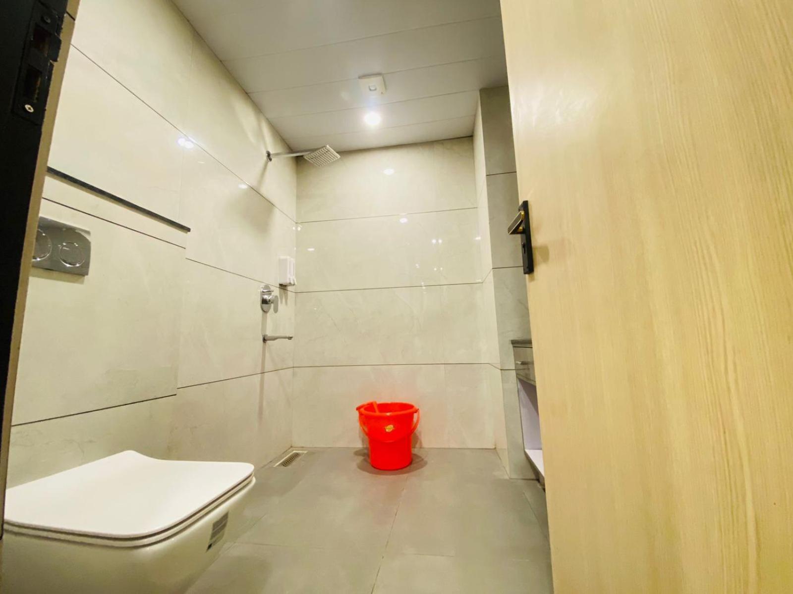 Hotel Holiday Grand Greater Noida Ngoại thất bức ảnh