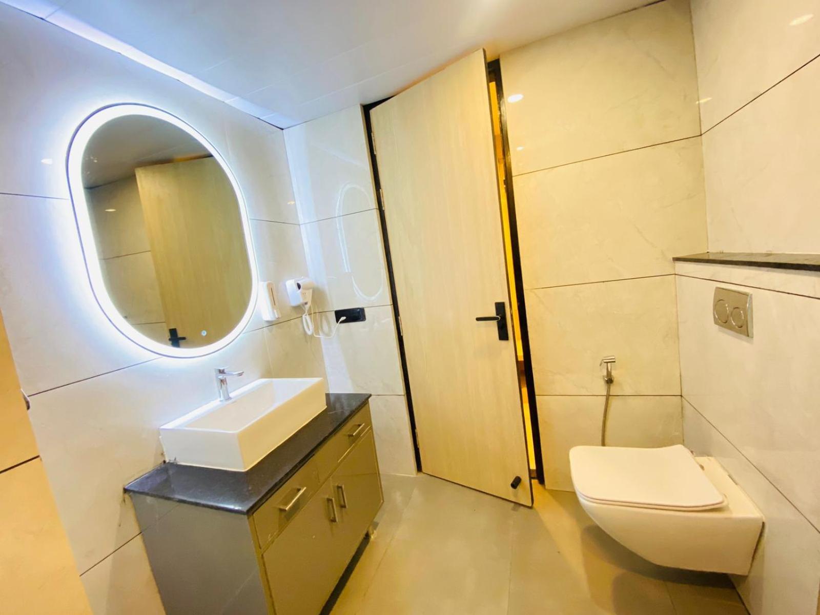 Hotel Holiday Grand Greater Noida Ngoại thất bức ảnh